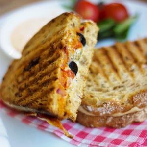 Read more about the article It’s time to celebrate National Grilled Cheese Sandwich Day!