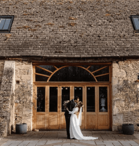 Venue Spotlight – Oxleaze Barn